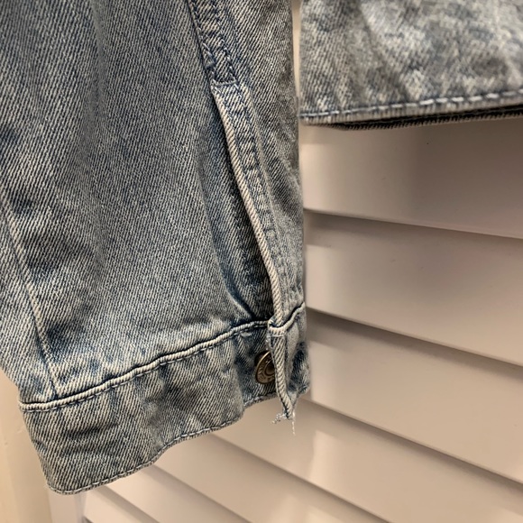 Arizona Jean Jacket - Picture 7 of 10